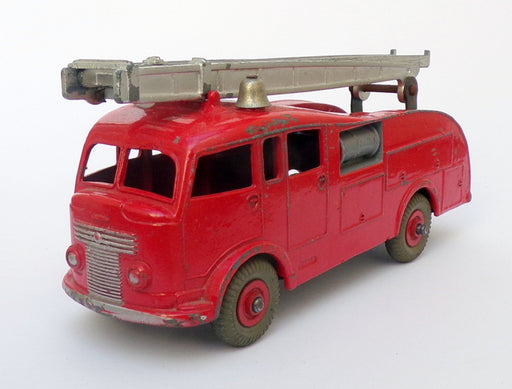 Dinky Toys Original 555 - Fire Engine With Extending Ladder - Red