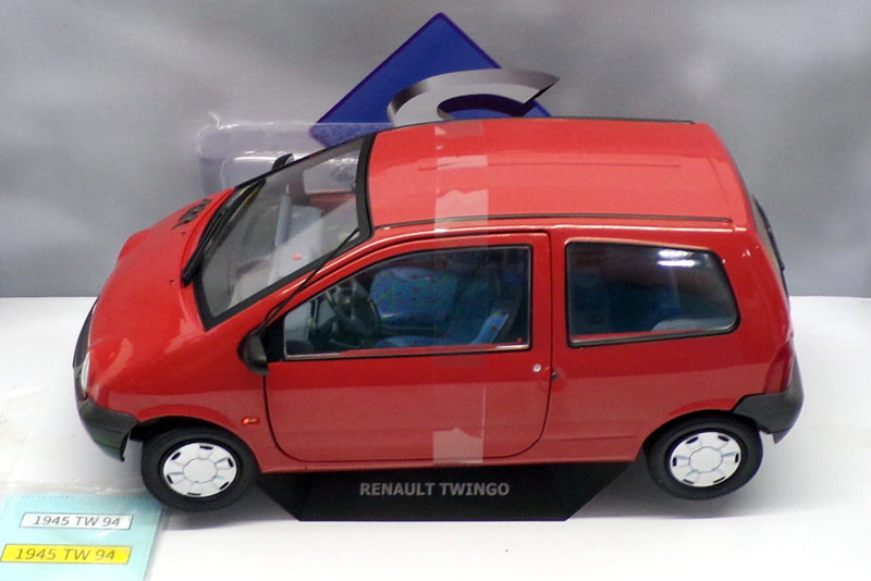 Solido 1/18 Scale Model Car S1804002 - Renault Twingo - Red