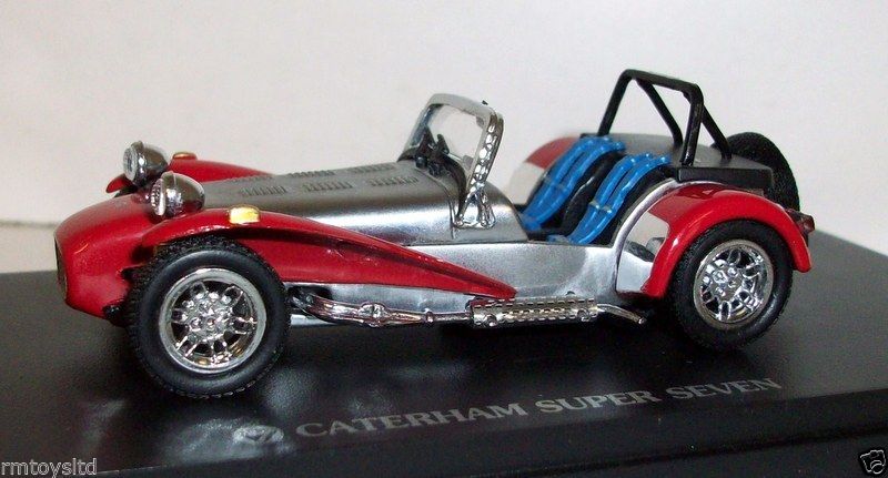 KYOSHO 1/43 - 03151R CATERHAM SUPER SEVEN (RED) - blue belts