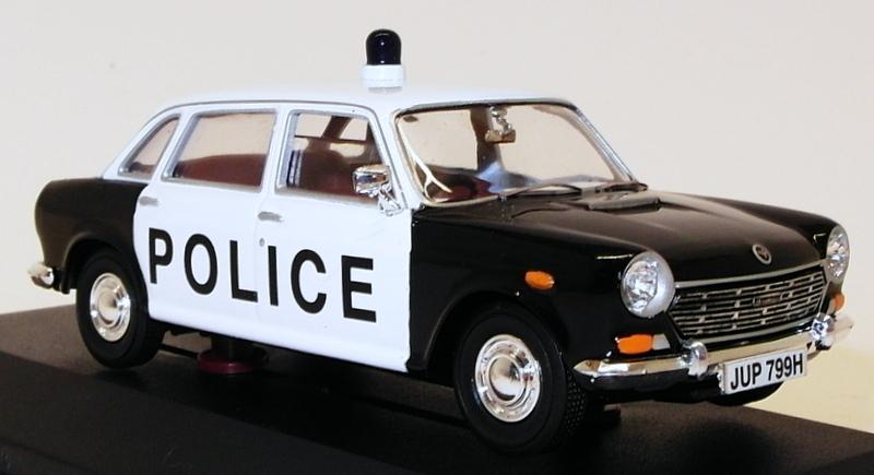 Corgi 1/43 Scale Model Car VA08911 - Austin 1800 - Durham Police