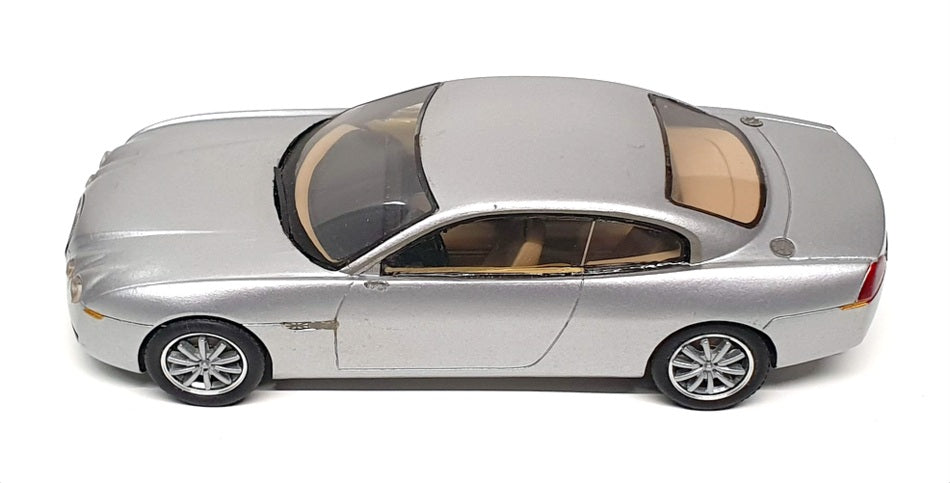 Provence Moulage 1/43 Scale Built Kit K1705 - Jaguar Type R Concept - Silver
