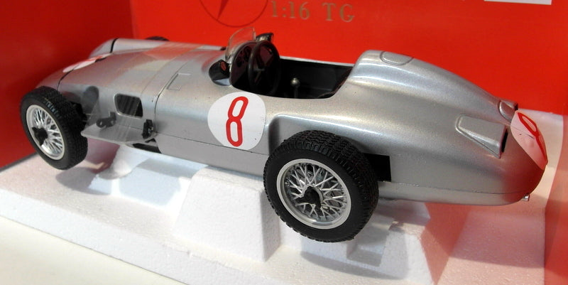 Polistil 1/16 Scale - 16670 Mercedes Benz RW 196