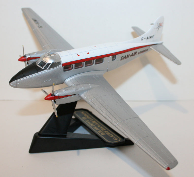 Oxford Diecast 1/72 Scale 72DV001 - DH 104 DOVE 1B G-AIWF Dan Air London