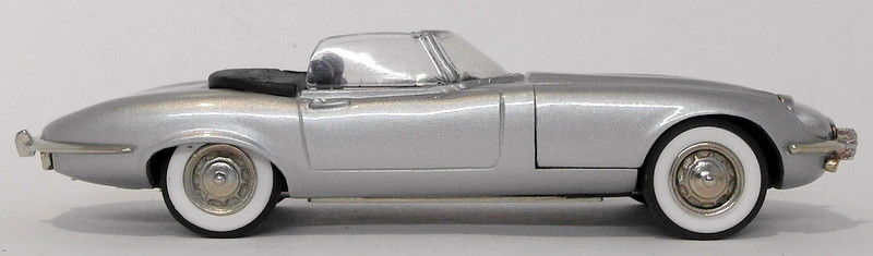 Gems & Cobwebs 1/43 Scale GC22 - 1972 Jaguar V12 Convertible - Silver