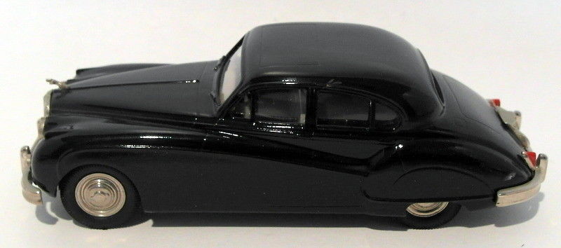 Gems & Cobwebs 1/43 Scale GC6 - 1958-61 Jaguar Mark IX - Dark Blue