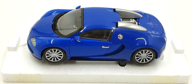 Minichamps 1/18 Scale Diecast 100 110821 Bugatti Veyron 2009 - Lgt Blue/DK blue
