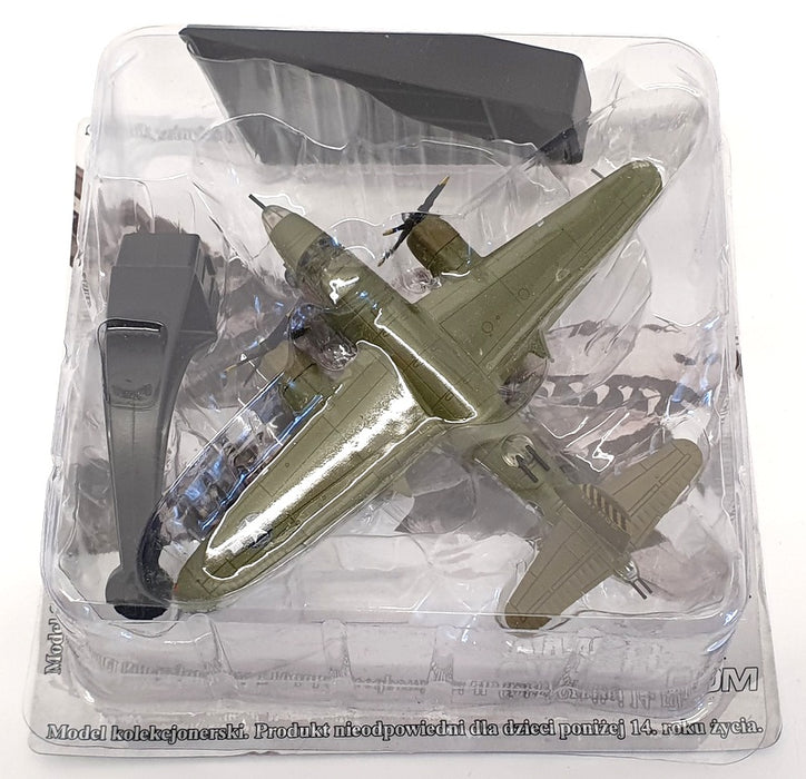 Amercom 1/144 Scale Aircraft AM1105W - 1943 Martin B-26B Marauder
