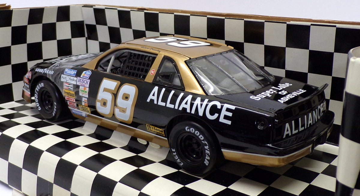 Ertl 1/18 Scale 7408 - Chevrolet Alliance Lumina Stock Car #59 R.Pressley