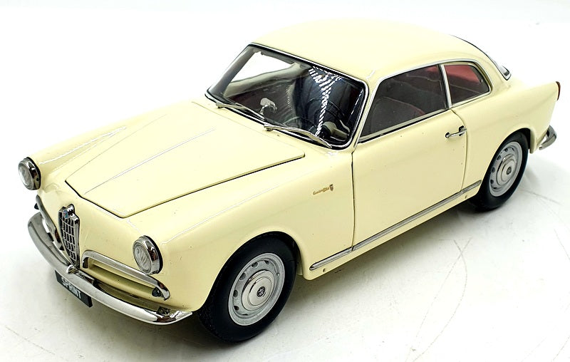 Kyosho 1/18 Scale Diecast 08957W - Alfa Romeo Giulietta Sprint - White