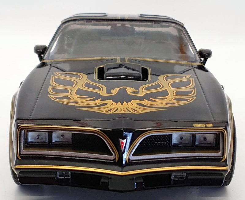 Pontiac Firebird T/A 1977 Smokey and the Bandit 1:18 Greenlight 19098 Pontiac Firebird T/A 1977 Smokey and the Bandit 1:18 Greenlight 19098