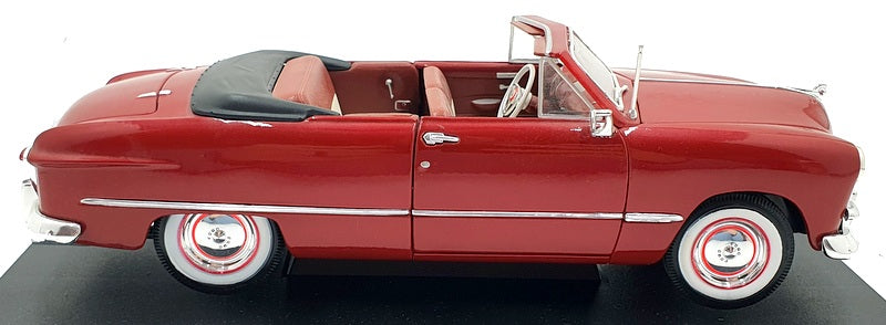 Maisto 1/18 Scale Diecast 31682 - 1949 Ford Cabriolet - Red