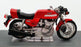 Ixo 1/24 Scale Model Motorcycle AGU01 - 1973 MV Agusta 750S - Red