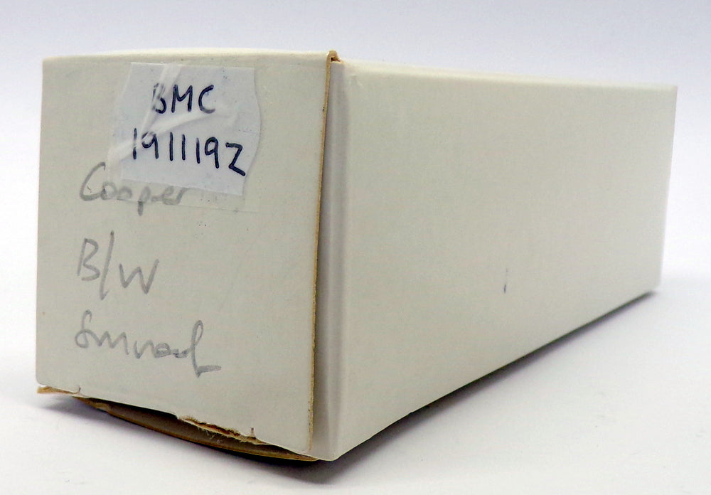 BMC 1/43 Scale BMC191119Z - Mini Cooper With Sunroof - Black/White