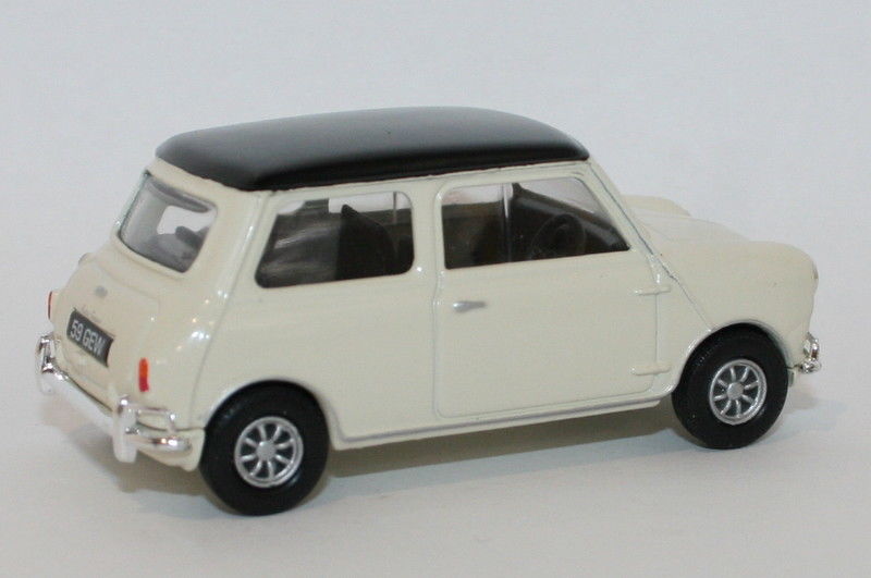 Vanguards 1/43 Scale Diecast VA25005 - Mini Cooper S - Cream