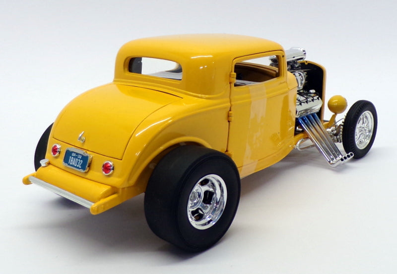 ACME 1/18 Scale Diecast A1805015 - 1932 Blown Ford Three Window - Yellow