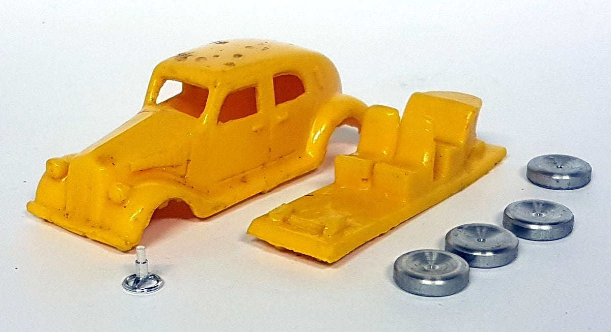 Unbranded 1/43 Scale Resin Unbuilt Kit - 119K Vintage Car Yellow