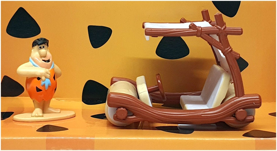 Jada Toys 1/32 Scale 33382 - Fred Flintstone Figure & Flintmobile