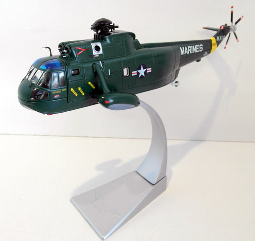 Corgi 1/72 AA33405 Sikorsky SH-3A Sea King US Marine Corps 1970