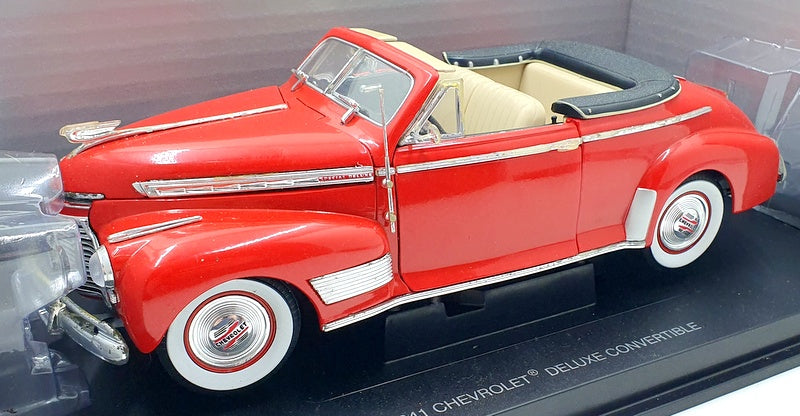 Eagle 1/18 Scale Diecast 1006 - 1941 Chevrolet Deluxe Convertible - Red