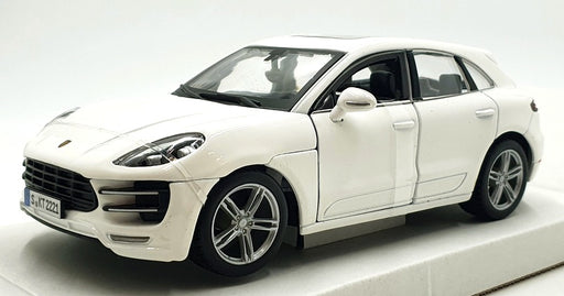 Burago 1/24 Scale Diecast #18-21077 - Porsche Macan - White
