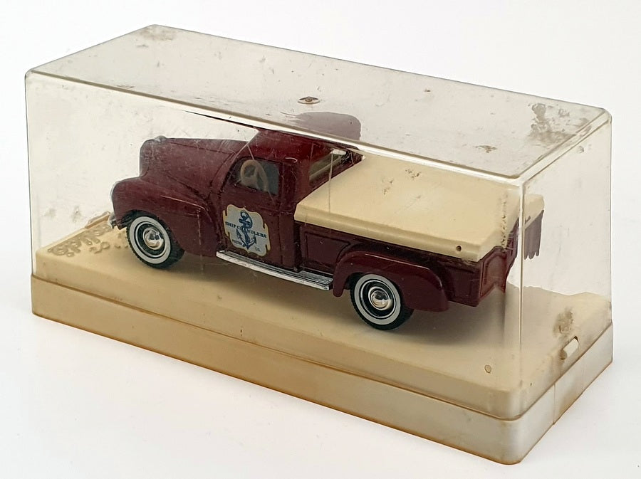 Solido 1/43 Scale 4413 - Dodge Pick Up Truck - Maroon