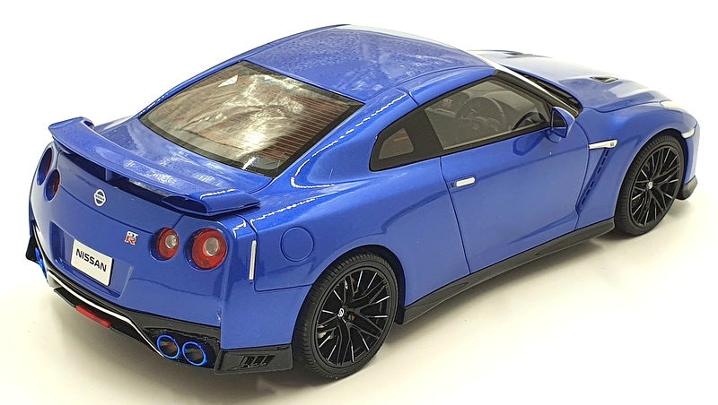 Kyosho 1/18 Scale Diecast KSR18044BL2 - Nissan GT-R Premium edition - Blue