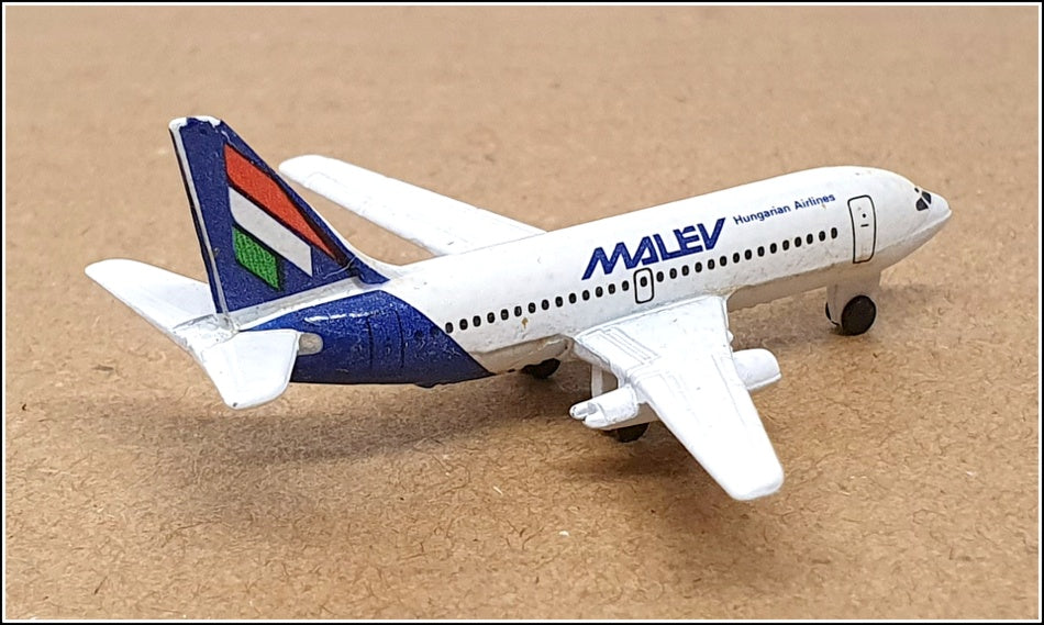 Schabak 1/600 Scale 905/103 - Boeing 737-200 Aircraft - Hungarian Airlines