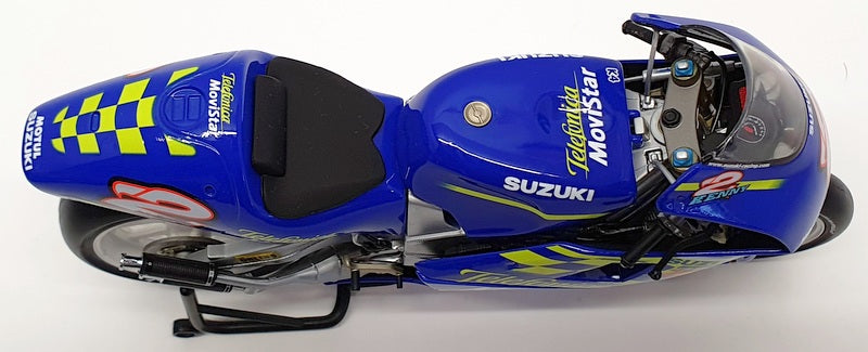 Minichamps 1/12 Scale 122 016201 - Suzuki RGV Kenny Roberts 2001