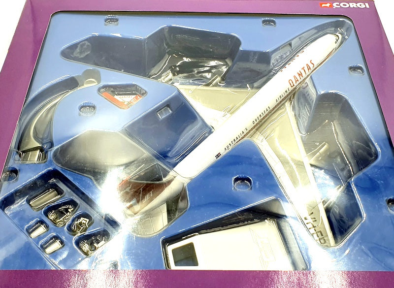 Corgi 1/144 Scale Diecast AA32909 - Boeing 707-338C Qantas 1966 Airliner
