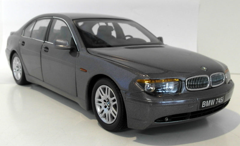 Kyosho 1/18 Scale Diecast  - 08571SG BMW 745i Metallic Grey