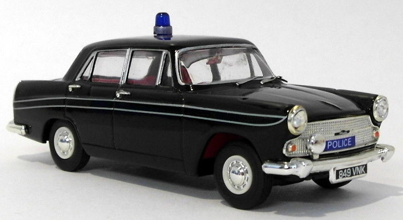 Vanguards 1/43 Scale VA04403 - Austin A60 Cambridge - Hertfordshire Constabulary