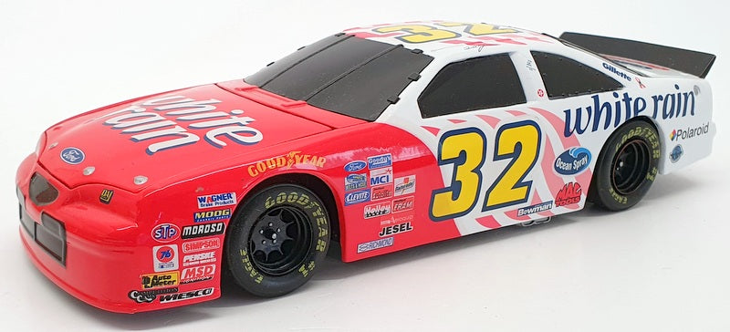 Action - NASCAR - Dale Jarrett #88 - 1999 Ford フォード Taurus - Quality Care / Ford フォード Cred DALE JARRETT 2002 UPS 1⁄24 ACTION DIECAST