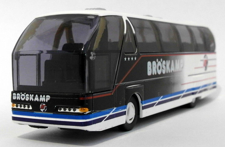 RietzeAutoModelle HO Gauge 1/87 Scale R40 Neoplan Starliner Coach - Broskamp