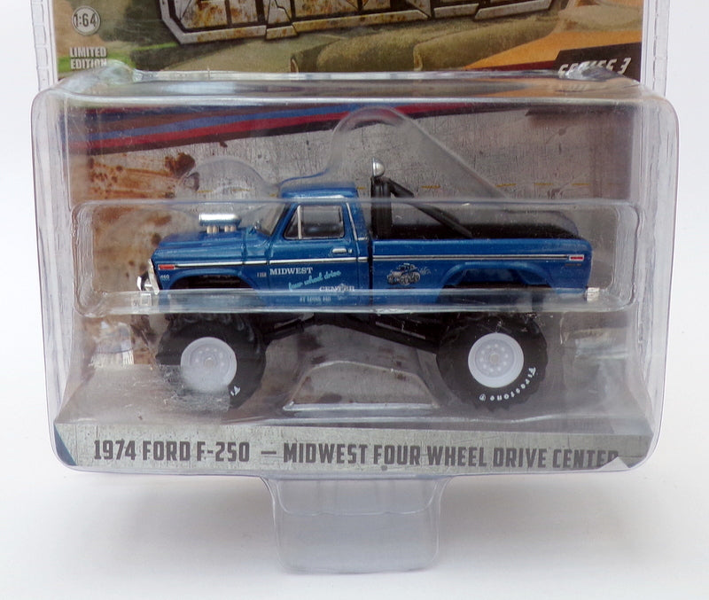 Greenlight 1/64 Scale 49030-A - 1974 Ford F-250 - Mid West 4WD Center