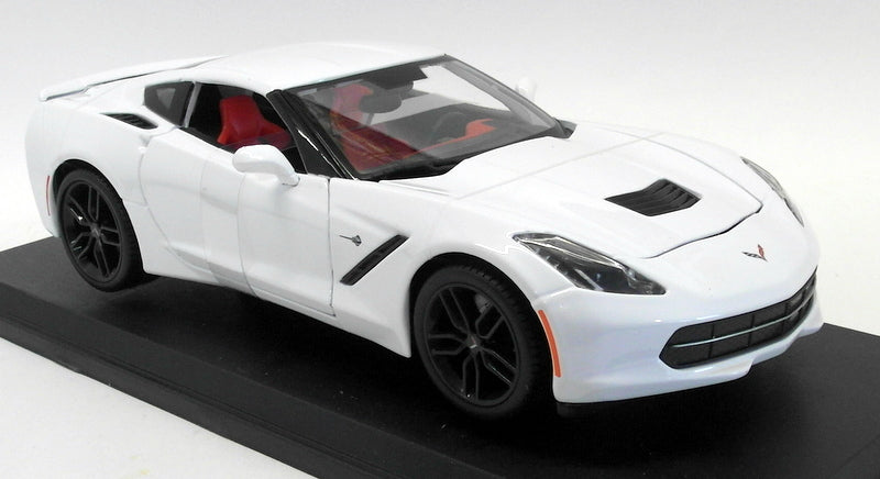 Maisto 1/18 Scale Diecast - 46629 2014 Corvette Stingray Z51 White