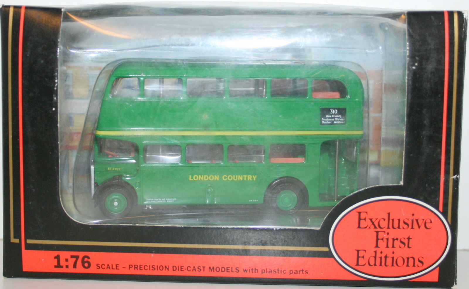 EFE 1/76 10123 AEC RT London Country R310