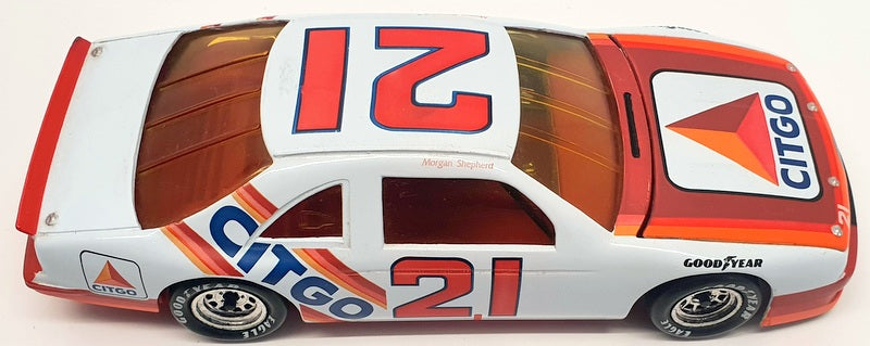 Revell 1/24 Scale 8695 - Stock Car Ford #21 Morgan Shephard Nascar - White
