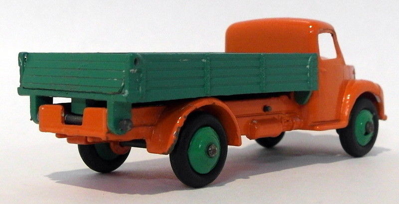 Vintage Dinky 414 - Rear Tipping Wagon - Orange Green