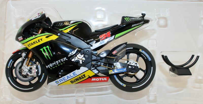 Minichamps 1/12 122 163994 Yamaha YZR-M1 Monster Jonas Folger Valencia Test 2016