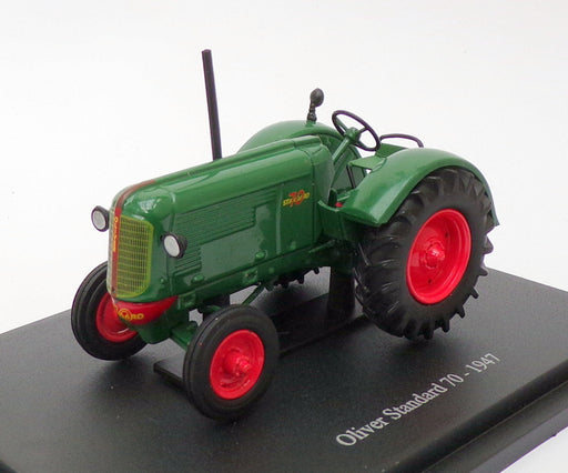 Hachette 1/43 Scale Model Tractor HT067 - 1947 Oliver Standard 70 - Green