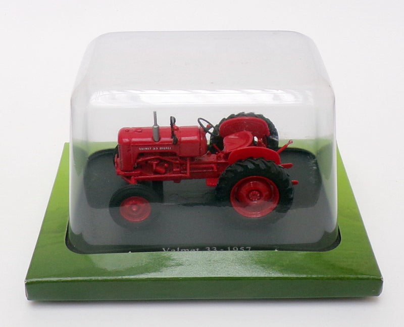Hachette 1/43 Scale Model Tractor HT019 - 1957 Valmet 33 - Red