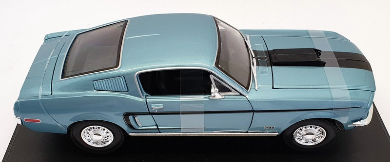 Maisto 1/18 Scale Diecast 46629 - 1968 Ford Mustang GT Cobra Jet - Ltt Met Blue