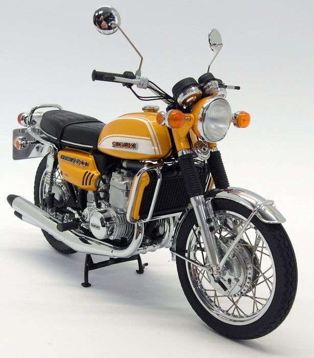 Minichamps 1/12 Scale Diecast 122 162100 Suzuki GT 750J Water Cooled 1972 Gold