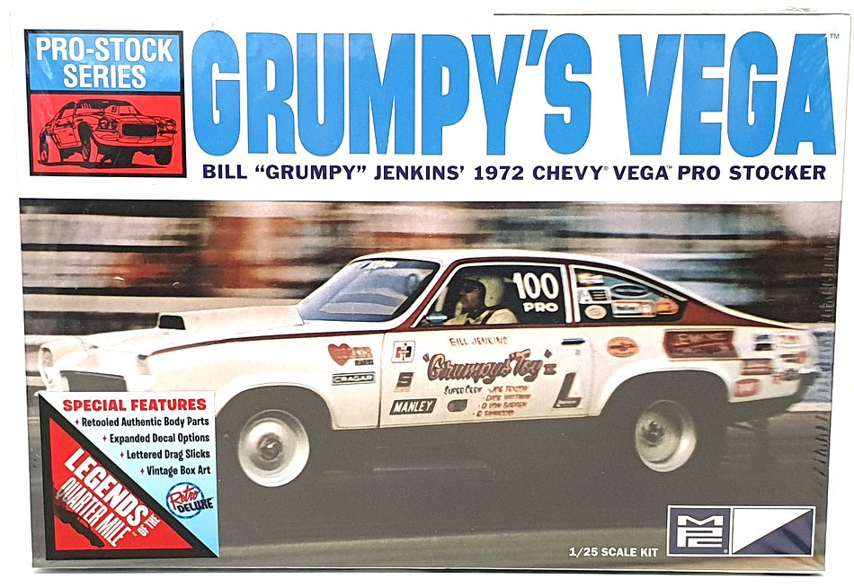 MPC 1/25 Scale MPC877/12 - Bill "Grumpy" Jenkins 1972 Chevy Vega Pro Stocker