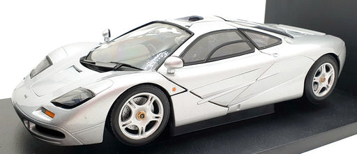 UT Models 1/18 Scale Diecast - 530 133180 McLaren F1 Roadcar silver