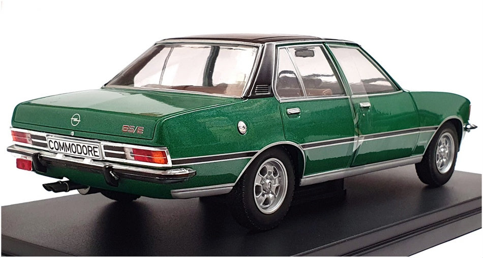 Whitebox 1/24 Scale WB124124-O - Opel Commodore B GS/E - Met Green Black
