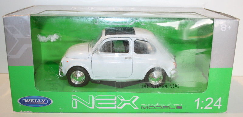 Welly NEX 1/24 Scale 22515W - Fiat Nuova 500 - White