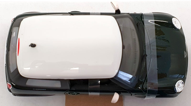 Maisto 1/24 Scale Model Car 31219 - BMW Mini Cooper - Green