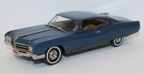 Brooklin Models 1/43 BRK215 - 1967 Buick Wildcat 2Dr Hardtop Sport Coupe - Blue