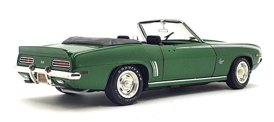 Ertl 1/18 Scale Diecast 1222Q - 1969 Chevrolet Cameo SS - Metallic Green